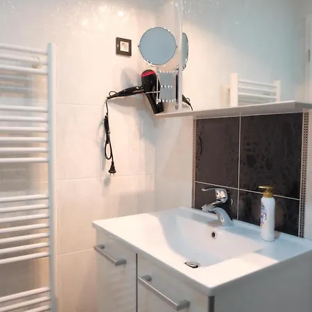 Luwiana 招待所 3*