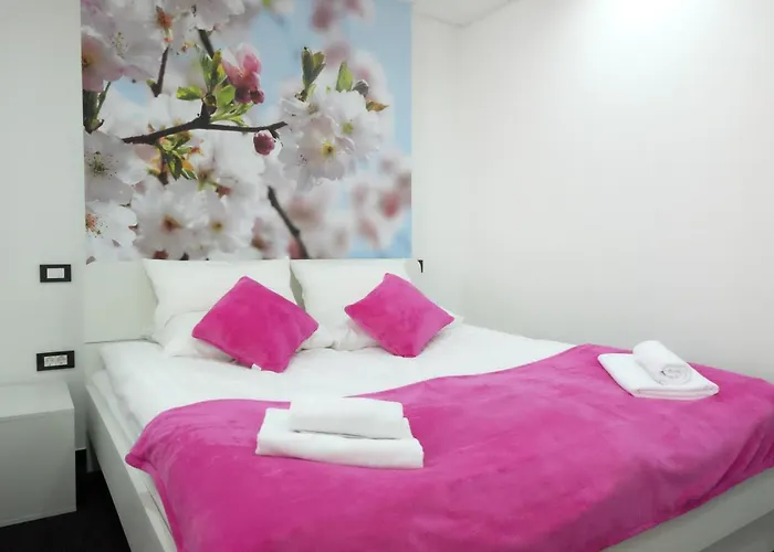 ゲストハウス Luwiana 3*